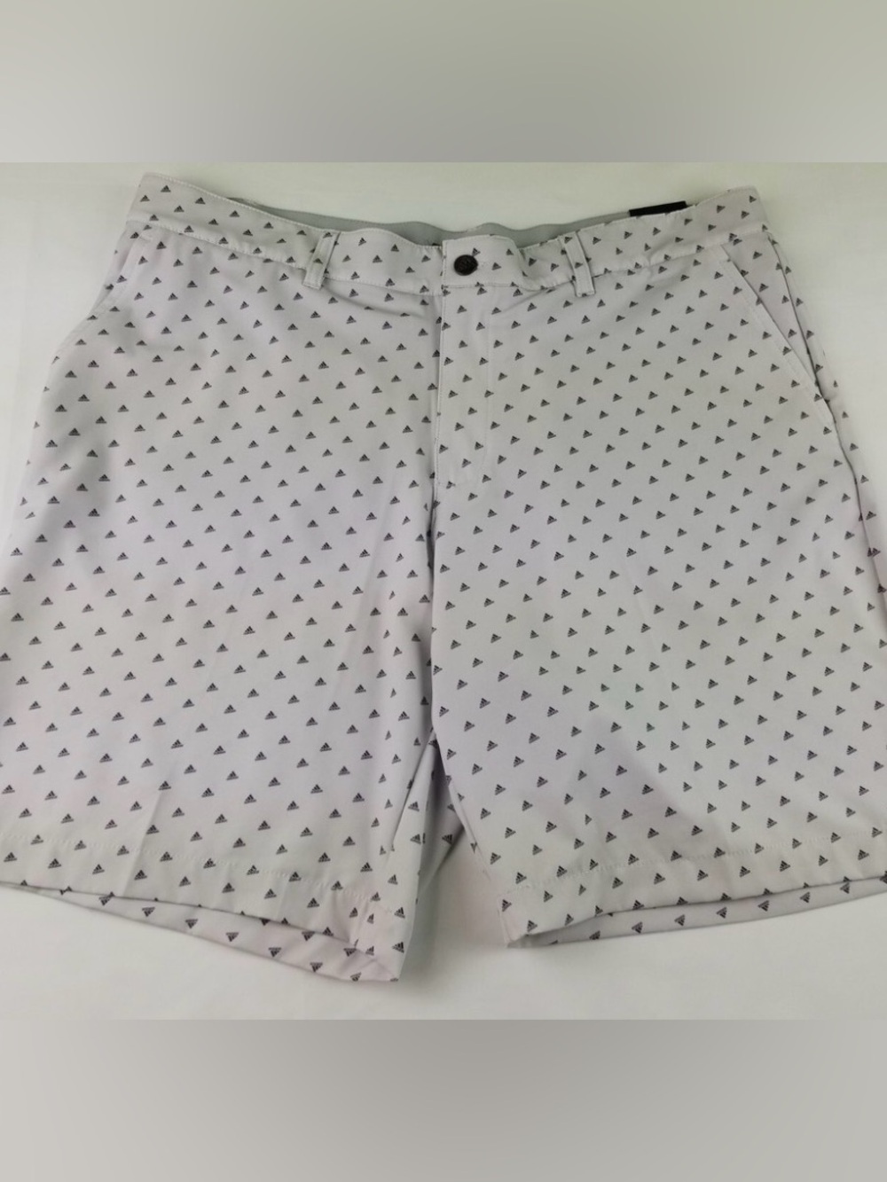 Adidas Men’s Performance Golf Shorts  flat front , Size 42